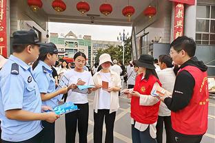 韩乔生谈戴伟浚被踹：是能改变比赛局势的红牌，这么被黑真憋屈